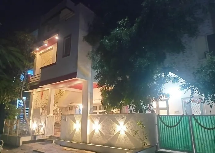 Od\'S Dormitory & Home Stay